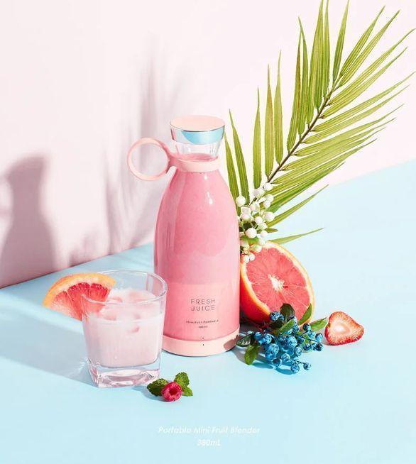 Mini Portable Blender Rechargeable Electric Fruit Juicer Mixers Rechargeable – 420ml ( Random Color )
